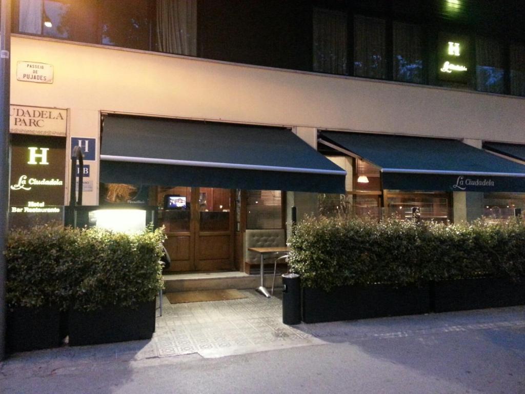 La Ciudadela Hotel Barcelona Luaran gambar