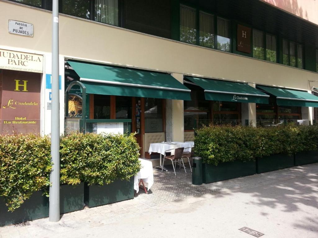 La Ciudadela Hotel Barcelona Luaran gambar