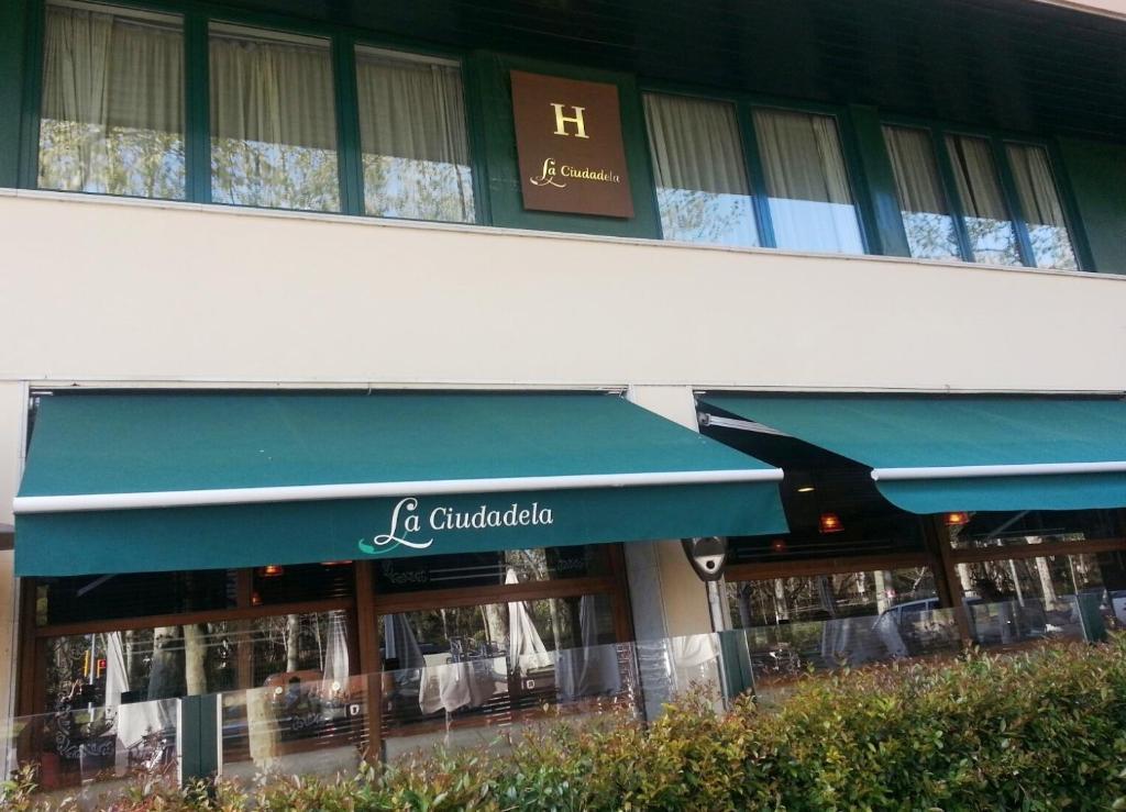 La Ciudadela Hotel Barcelona Luaran gambar
