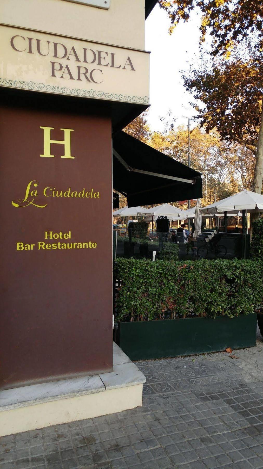 La Ciudadela Hotel Barcelona Luaran gambar