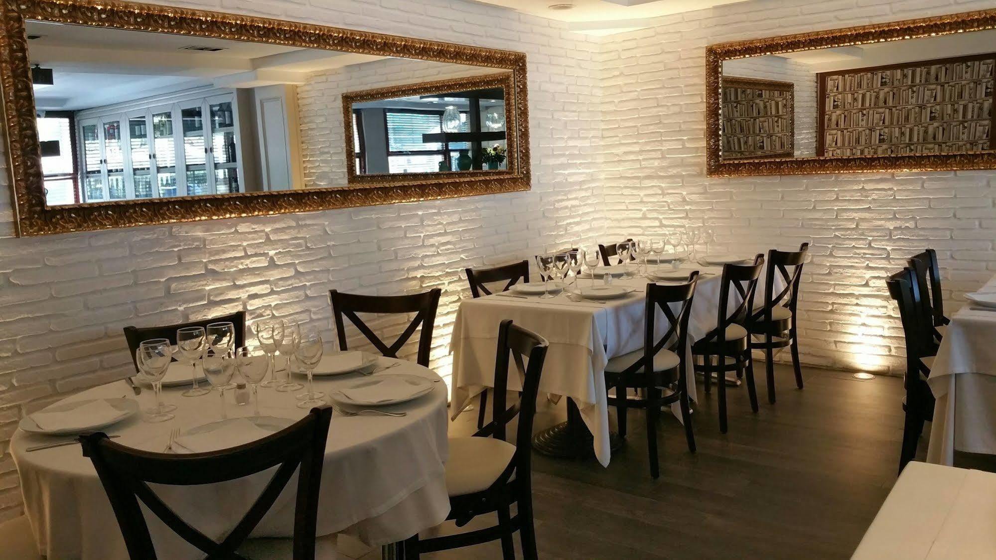 La Ciudadela Hotel Barcelona Luaran gambar