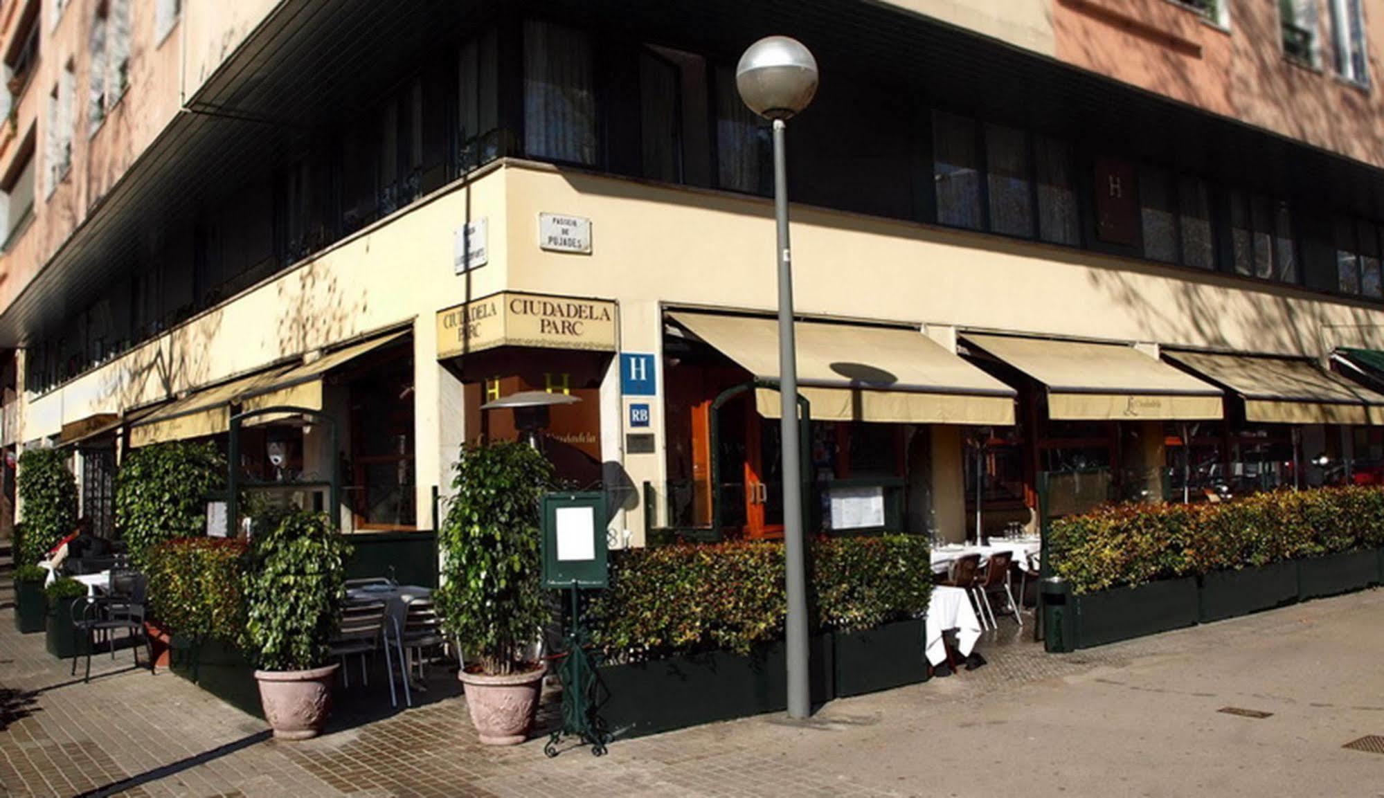 La Ciudadela Hotel Barcelona Luaran gambar