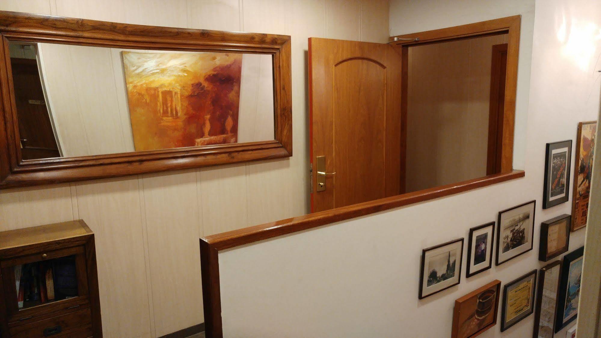 La Ciudadela Hotel Barcelona Luaran gambar